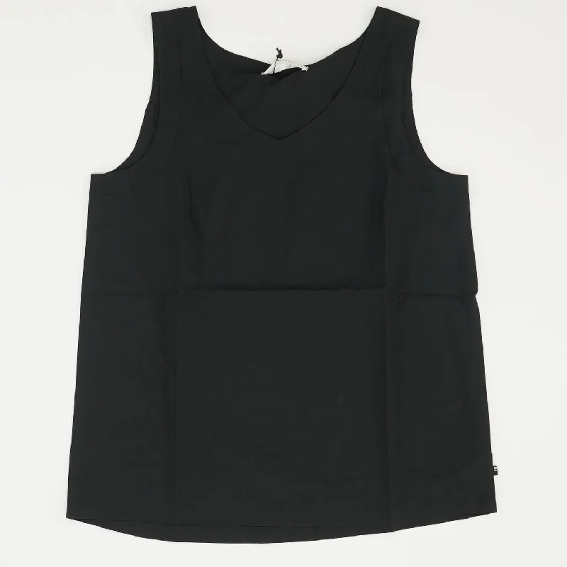 Black Solid Sleeveless Blouse Stretchy Fitted Blouse