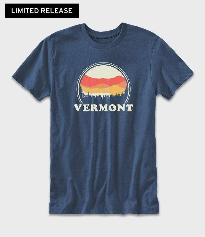 Vermont Mountains Graphic T-Shirt Elasticated Padded Insulated