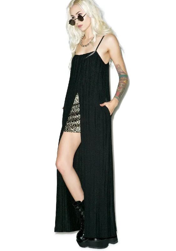 Illusionist Maxi Dress Elegant Maxi Dress with Drapes
