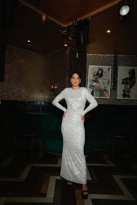 Samman Maxi Dress in Silver/White Sequin Stylish Maxi Dress with Frills