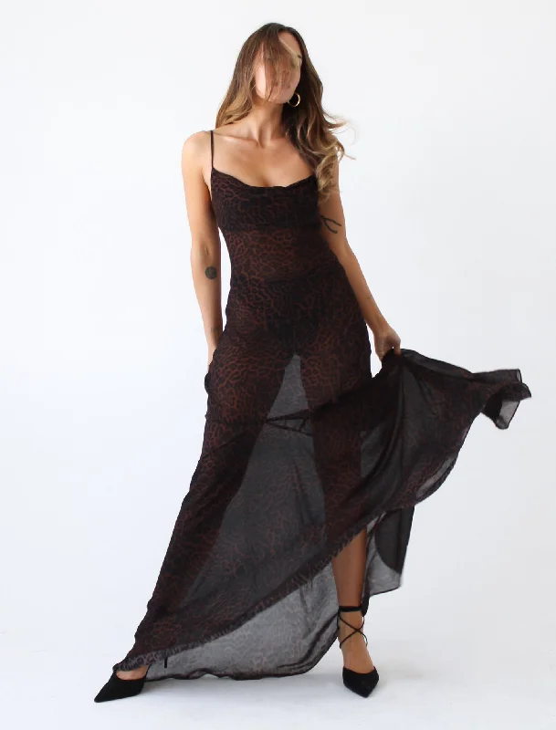 Santeria Maxi Dress Fashionable Off-Shoulder Maxi Dress