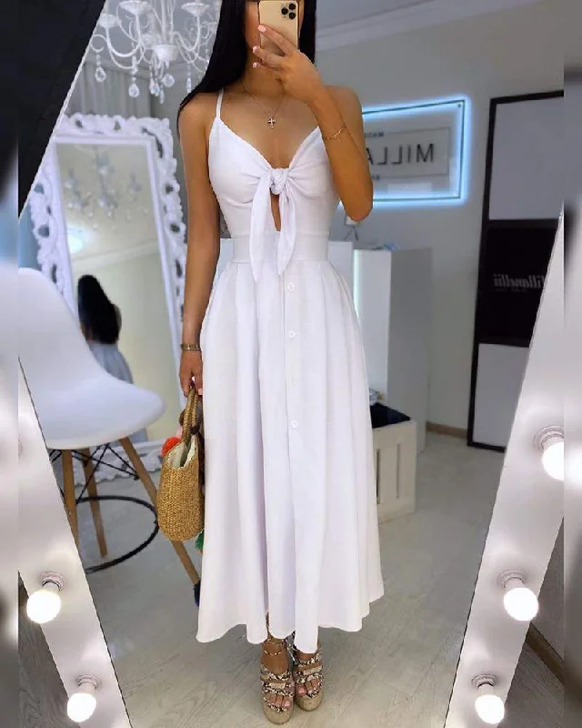 SPAGHETTI STRAP KNOTTED CUTOUT BUTTONED MAXI DRESS Trendy V-Neck Maxi Dress