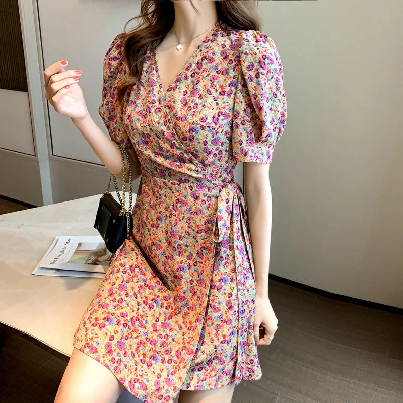 V Neck Vintage Floral Mini Dress Elegant Lace Mini Dress