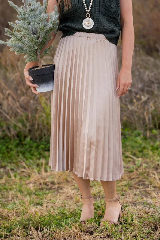 Chic Pleated Midi Skirt flowy skirt hem